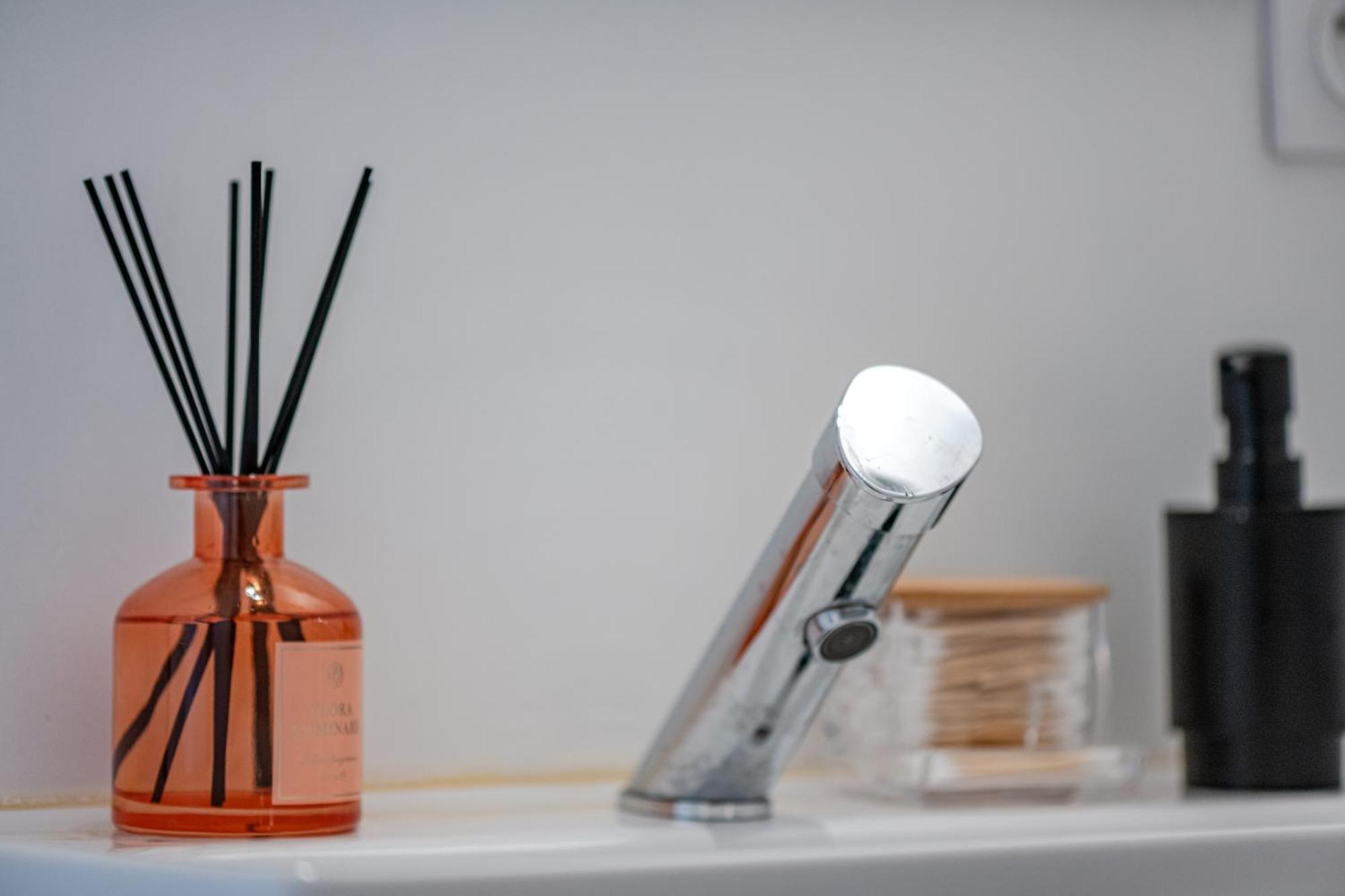 Chic Family - Neuf & Moderne - Parking Wifi Centre Ville Gare Tgv - Confort Ideal Famille - Offre Speciale 페르피냥 외부 사진